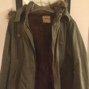 Paris Blues olive creamy winter jacket.